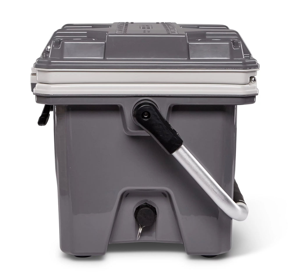 24 QT Hard Sided Cooler Z568