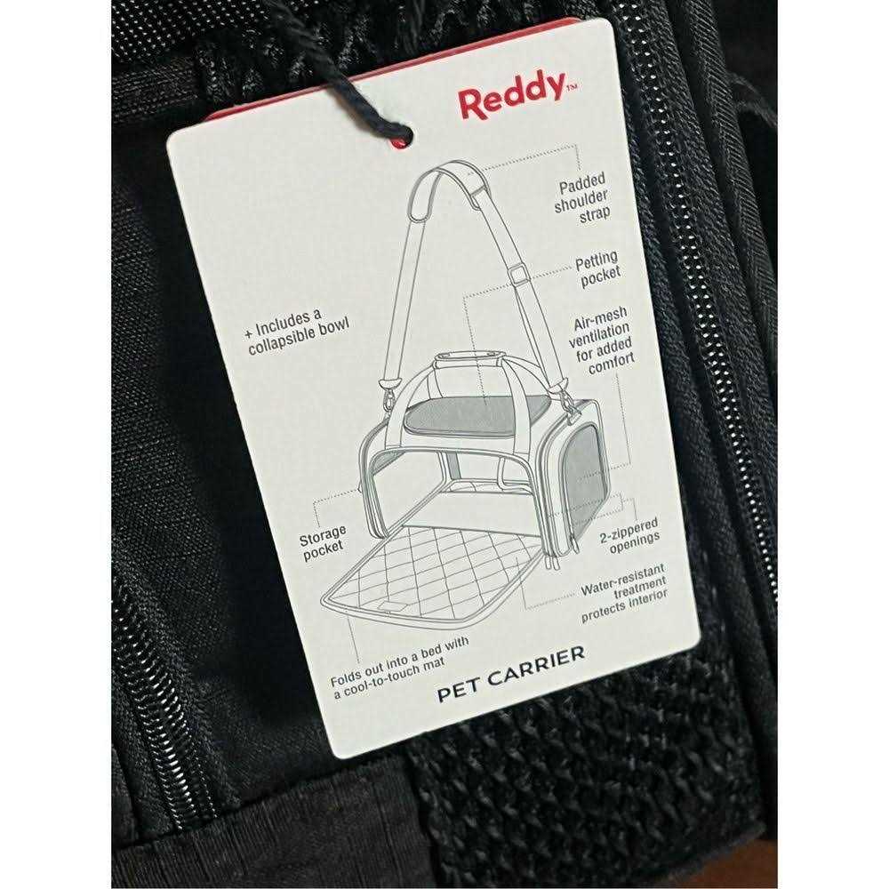 Fold-Out Pet Carrier E78728