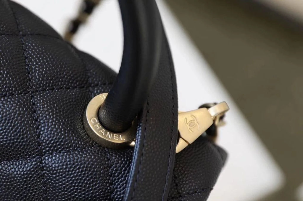 Large Black Flap Bag with Top Handle N701881