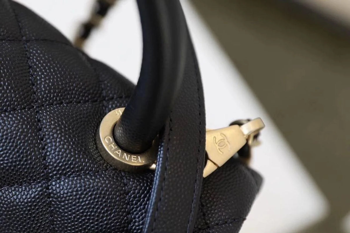 Large Black Flap Bag with Top Handle N701881