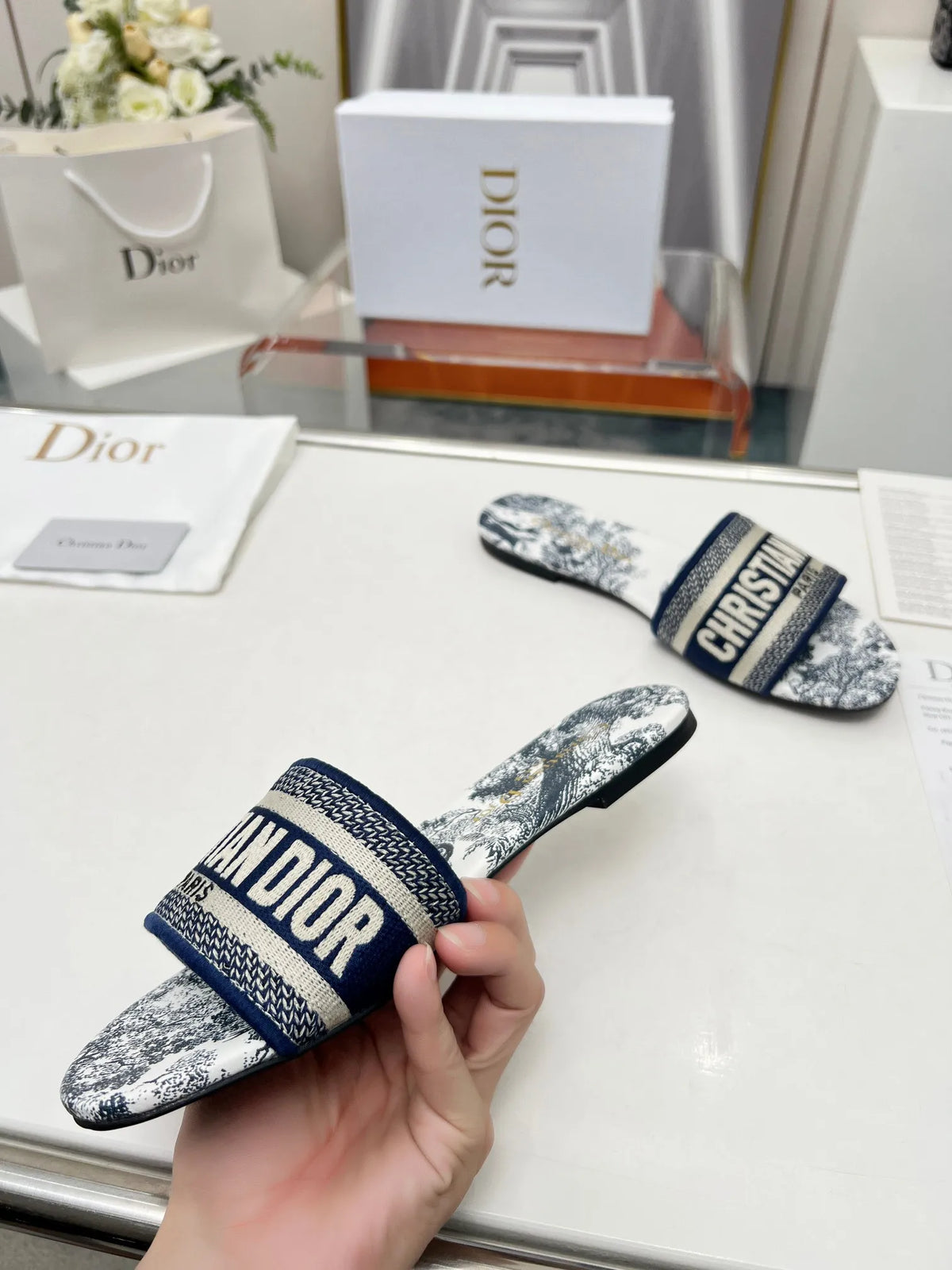 Women Slippers K984