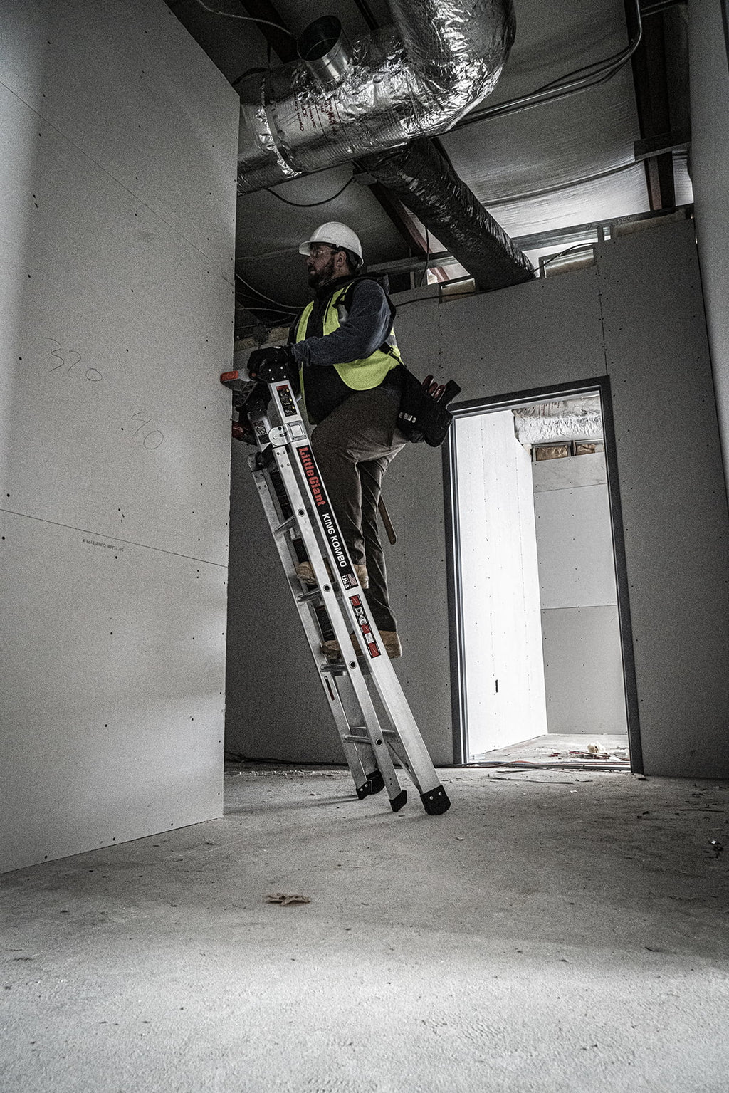 6'-10' Aluminum 3-in-1 Combo Ladder Y4998