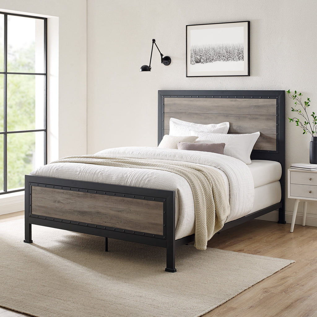Queen Size Rustic Oak Bed F90898