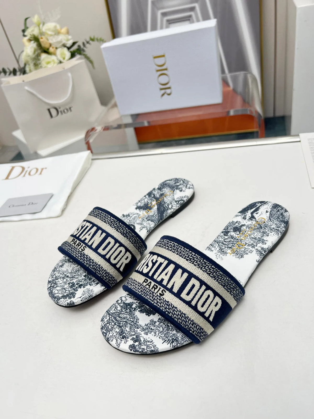 Women Slippers K984