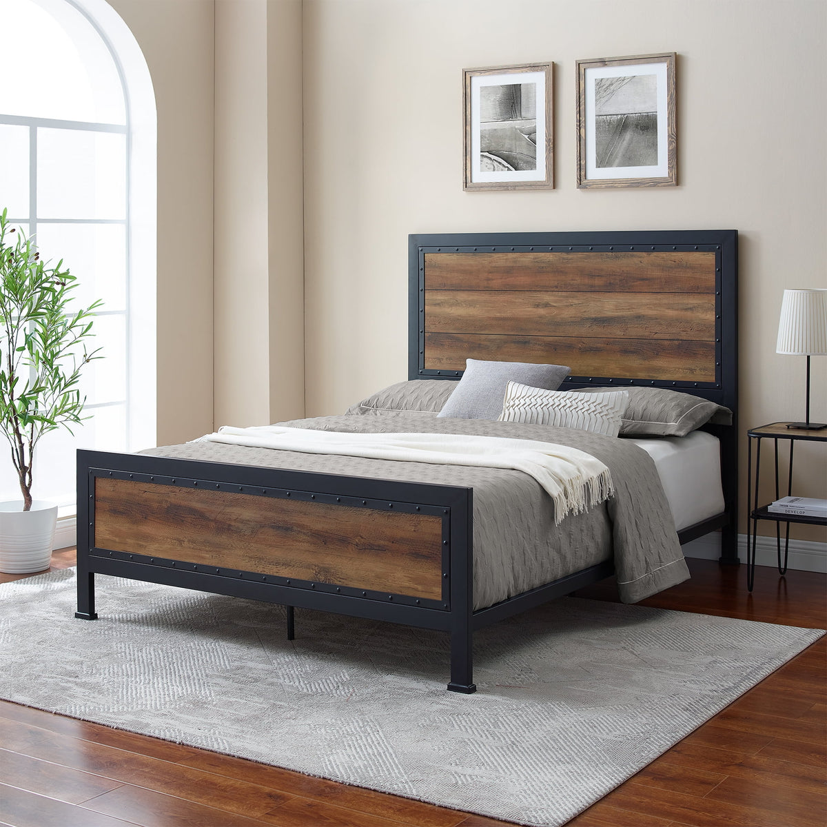 Queen Size Rustic Oak Bed F90898