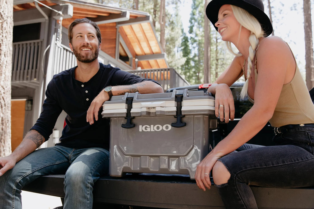 24 QT Hard Sided Cooler Z568