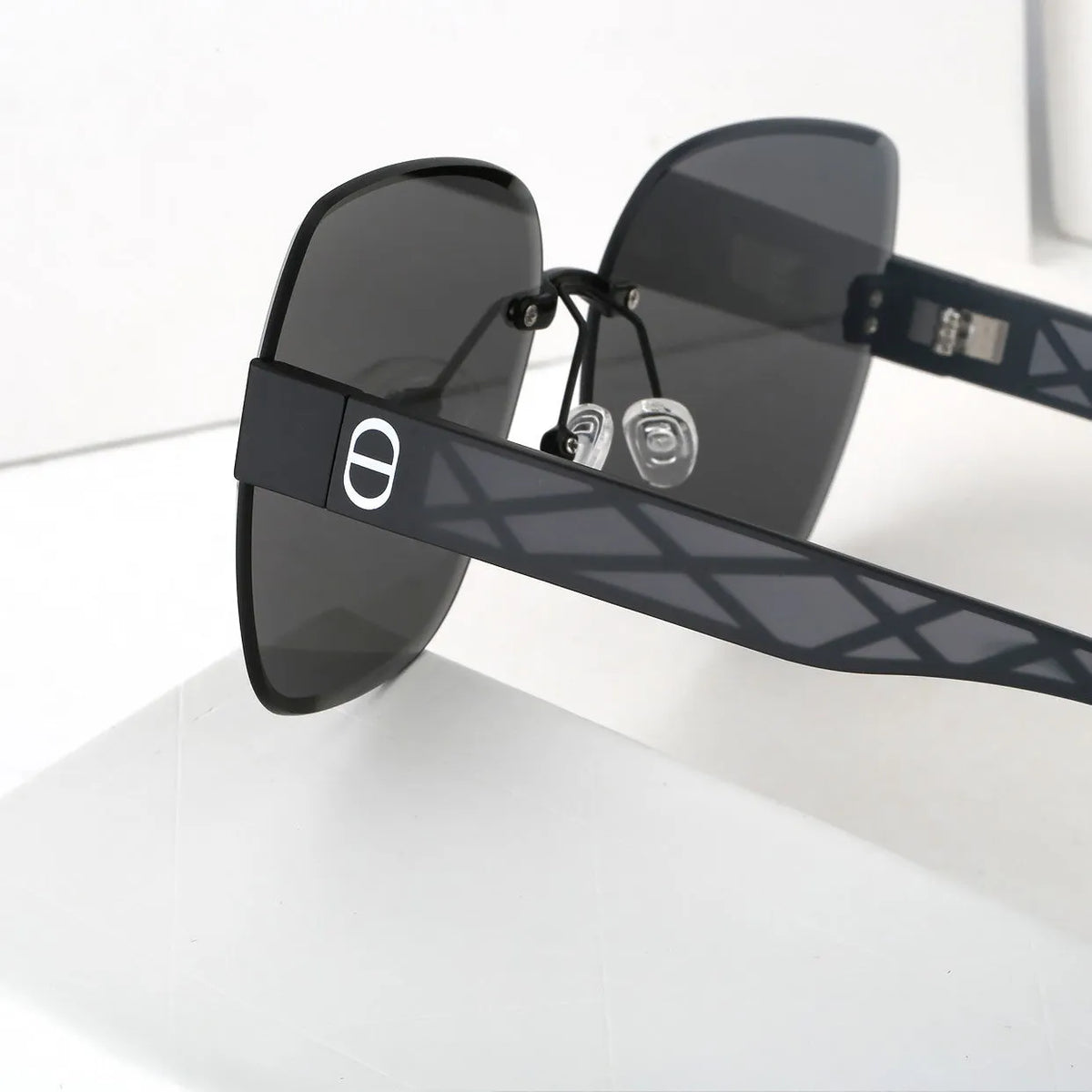 Fashion Rimless Polarized Sunglasses Y758