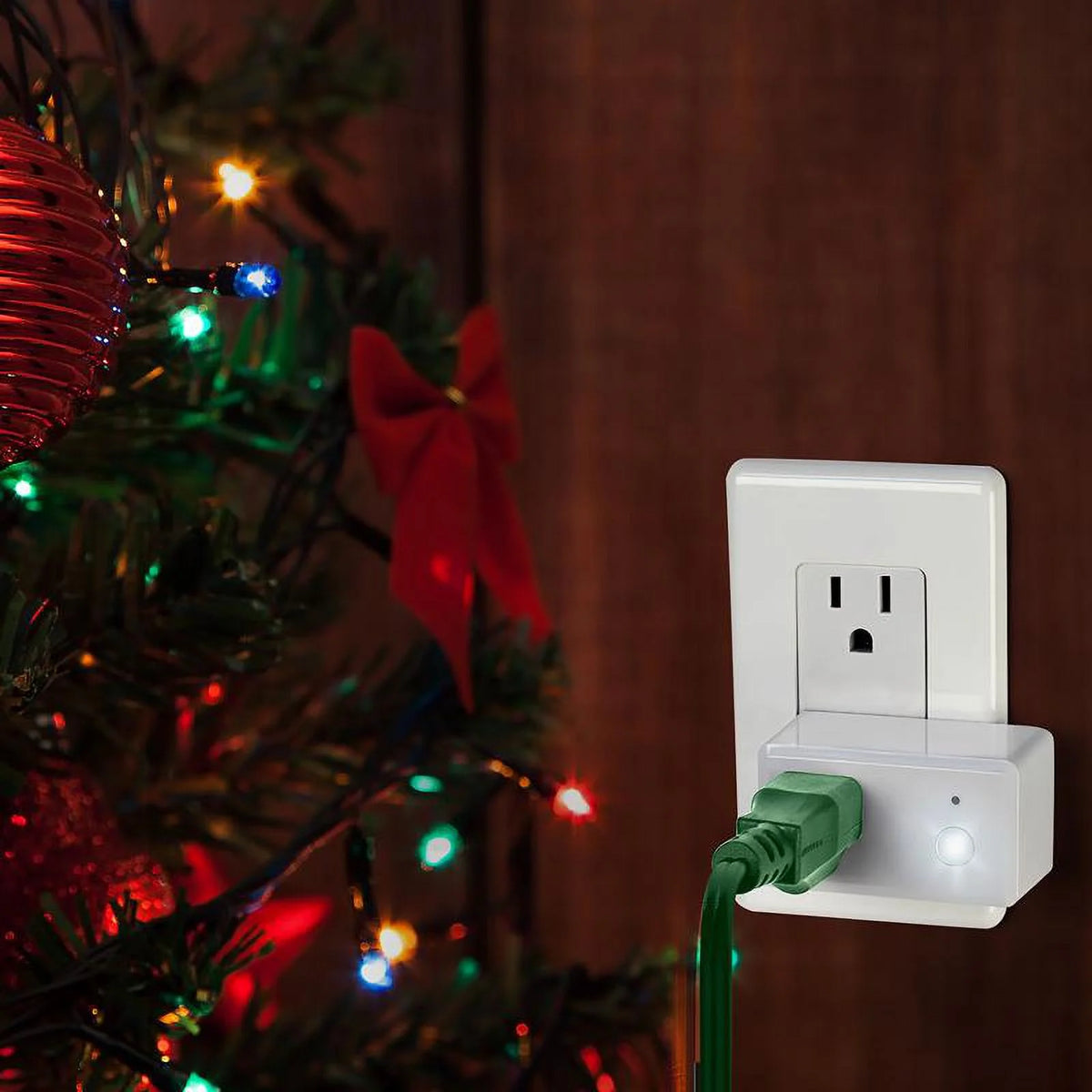 Smart White Plug with Night Light C8409