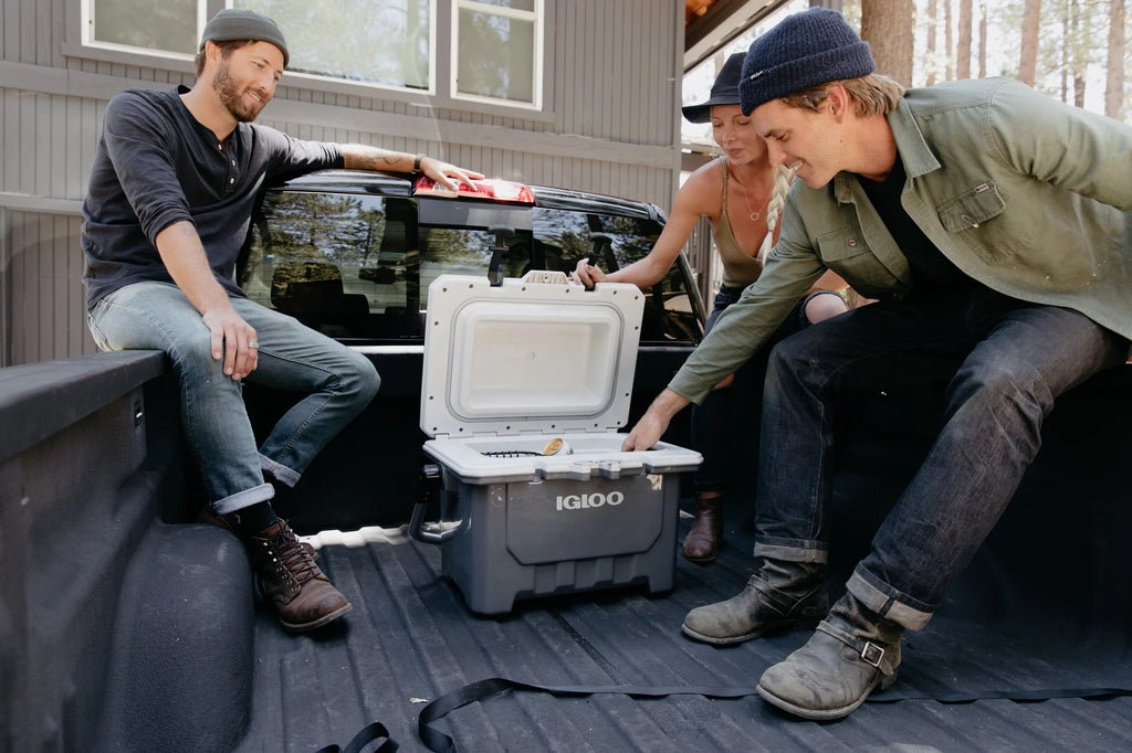 24 QT Hard Sided Cooler Z568